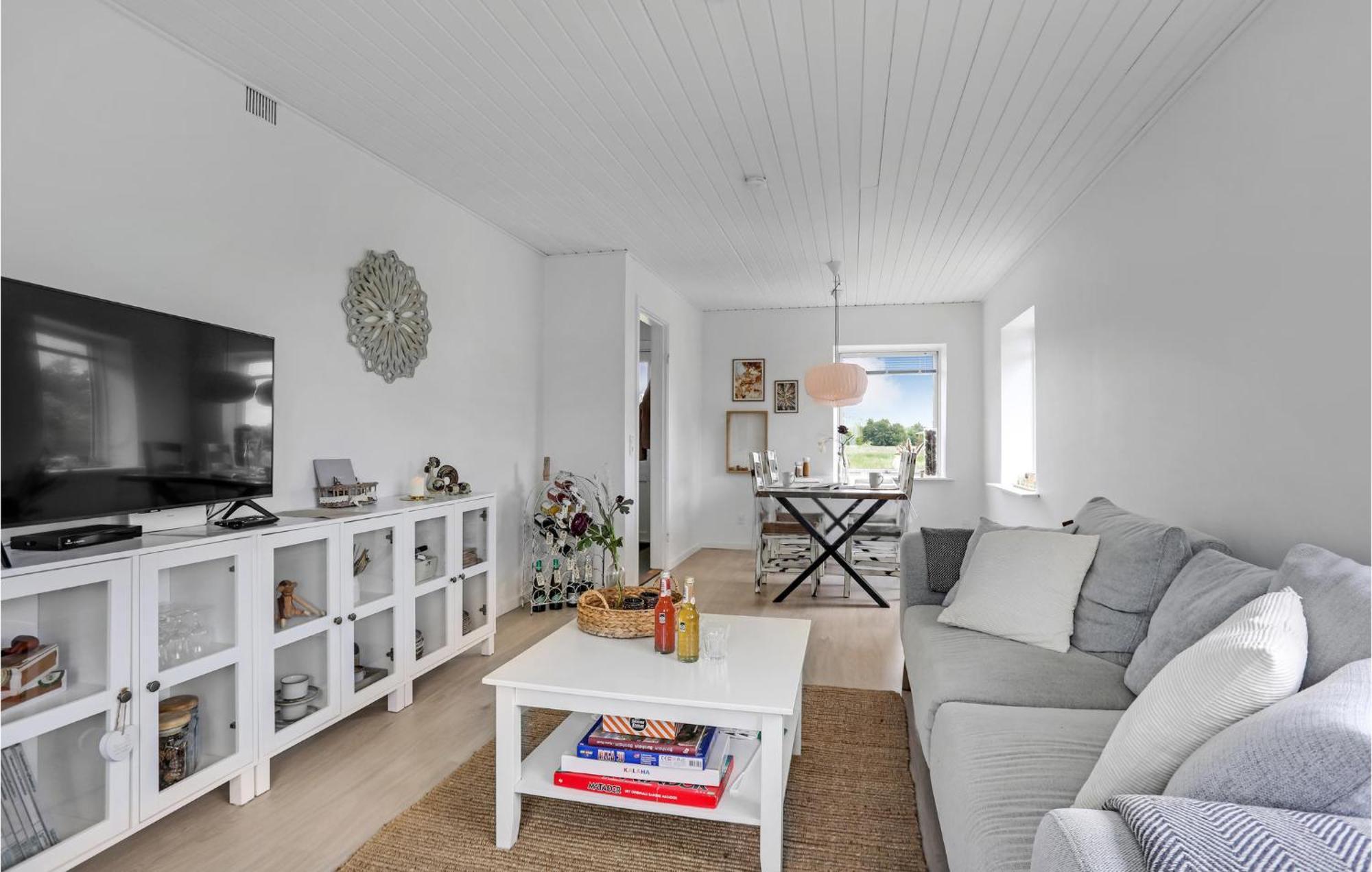 Beautiful Home In Ronne With House A Panoramic View Dış mekan fotoğraf